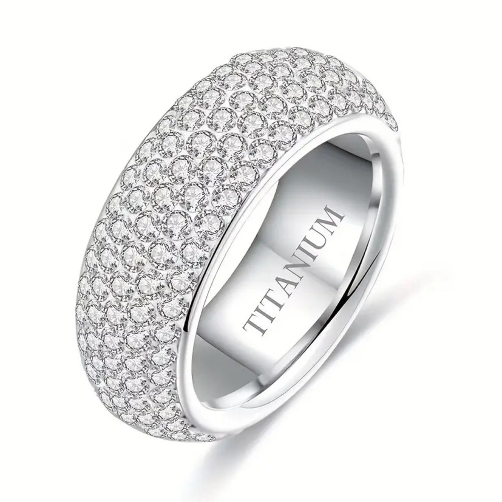 Men’s beautiful titanium ring